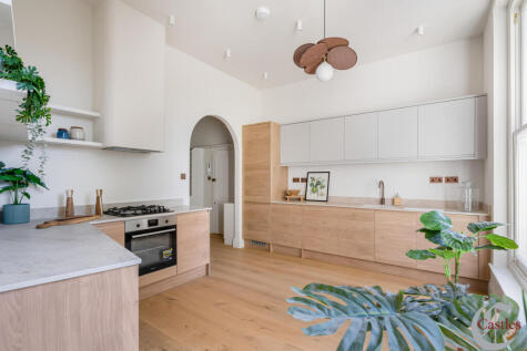 Hazellville Road, N19