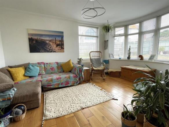 Living Room.jpg