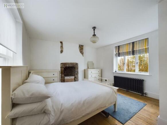 Bedroom .1.jpg