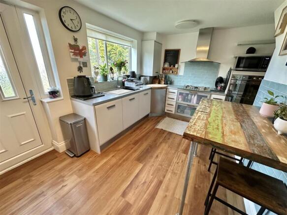 Bramleys Estate Agents - Sandiway Bank - Dewsbury