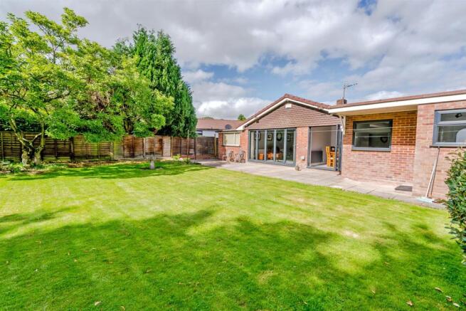 43, Enderley Drive, Walsall, Staffordshire, WS3 3P