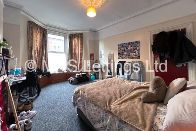 7 bed Terraced to rent Image 8