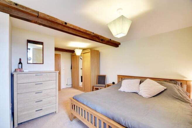 4 bed Terraced for sale Image 11