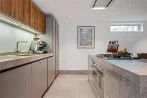 6, Edward's Cottages, London N1 2XL