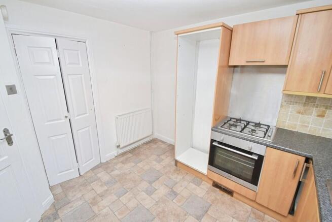 2 bed End of Terrace to rent Image 6
