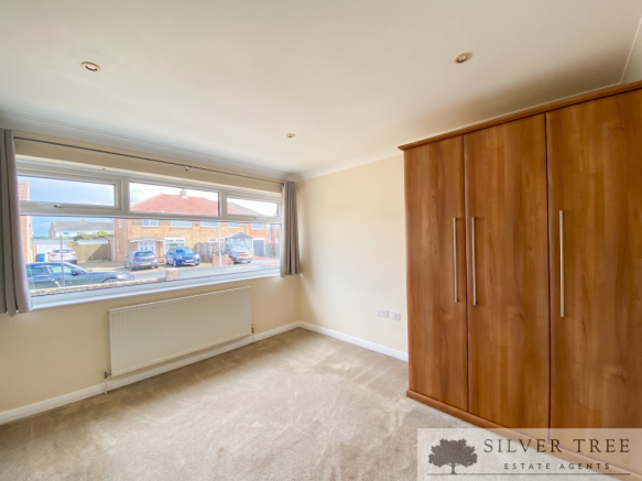 2 bed Semi-Detached Bungalow for sale Image 7