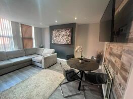 7, Estcourt Avenue, Headingley, Leeds LS6 3ES