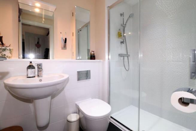 Master En-suite