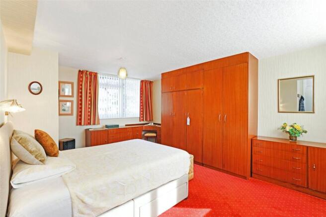 4 bed Terraced for sale Image 9