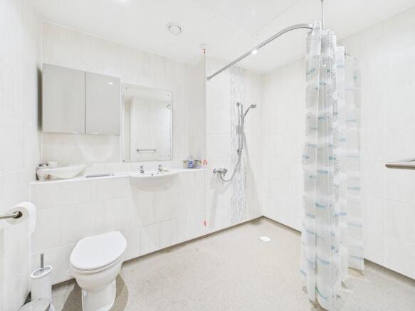 CAM02854G0-PR0442...