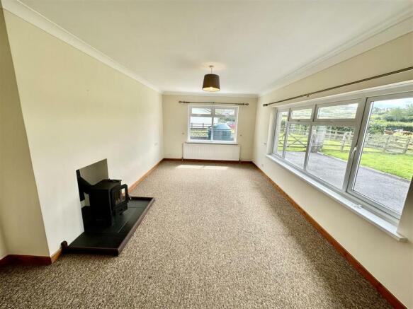 Front Lounge / Living Room