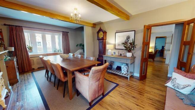 5 bed Cottage for sale Image 12