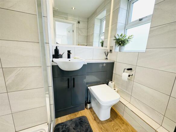 Ensuite Shower Room