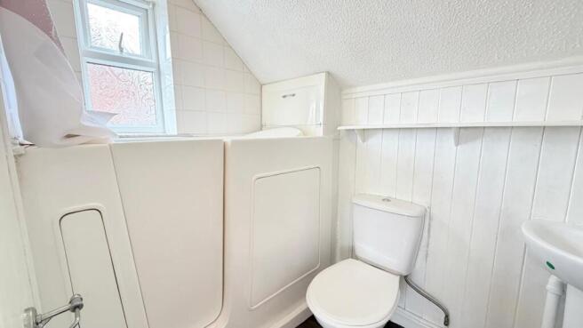 2 bed Semi-Detached for sale Image 9