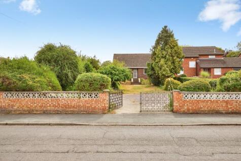 St. Peters Street, Duxford, Cambridge, Cambridgeshire, CB22