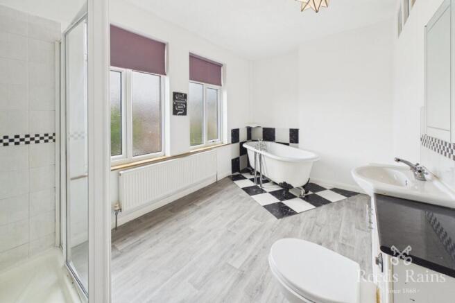 3 bed Terraced for sale Image 8