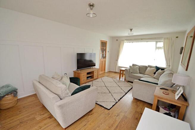 Sitting/Dining Room