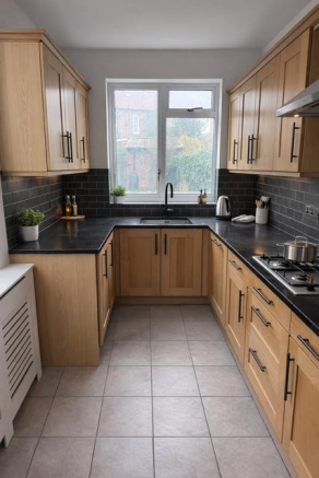 2 bed Town House for sale Image 11