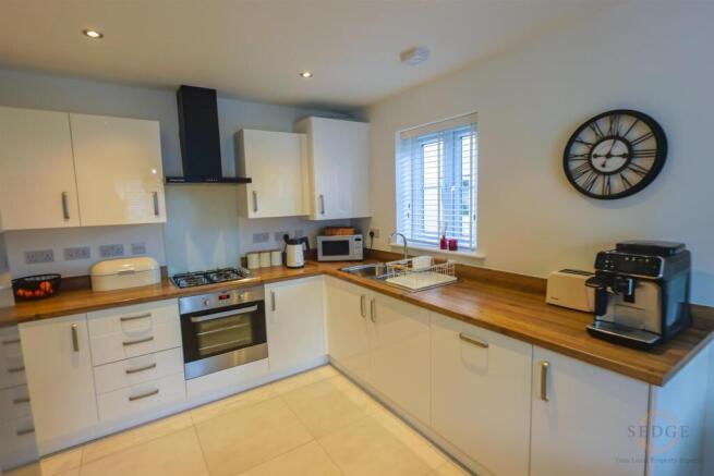 38 saltern drive-12.jpg
