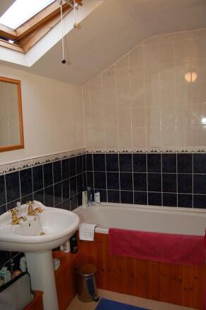 Photo 10