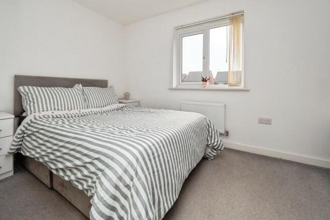 2 bed Terraced for sale Image 8