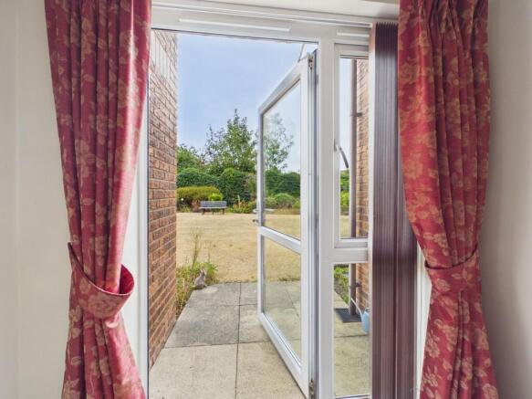 1 bed Flat for sale Image 11
