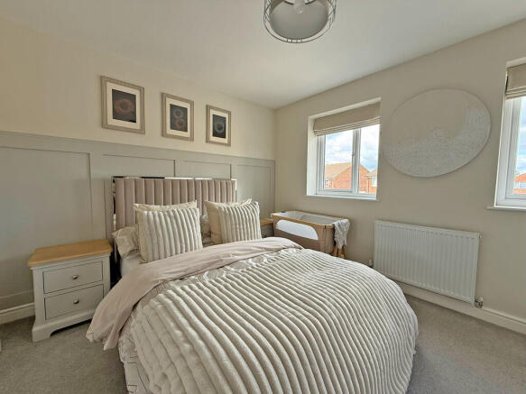 2 bed Terraced for sale Image 12
