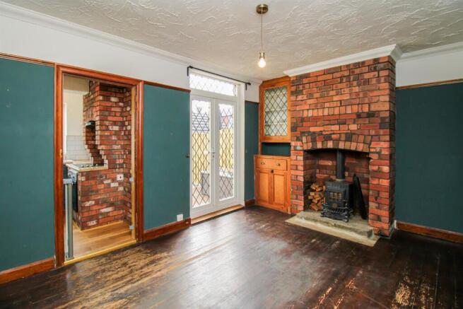 3 bed Semi-Detached for sale Image 4