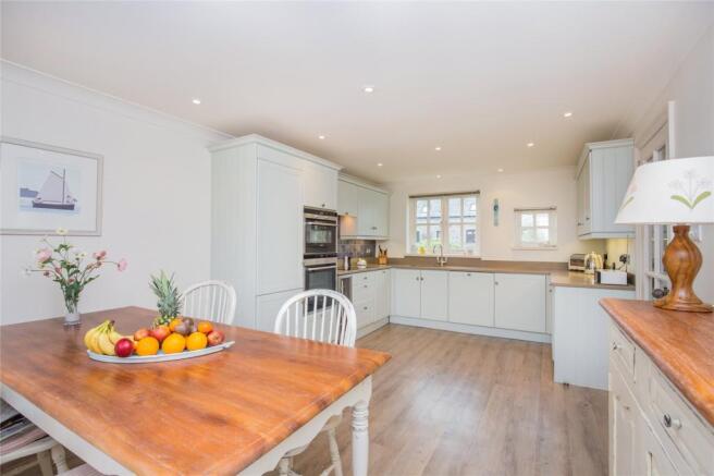 Kitchen/Dining