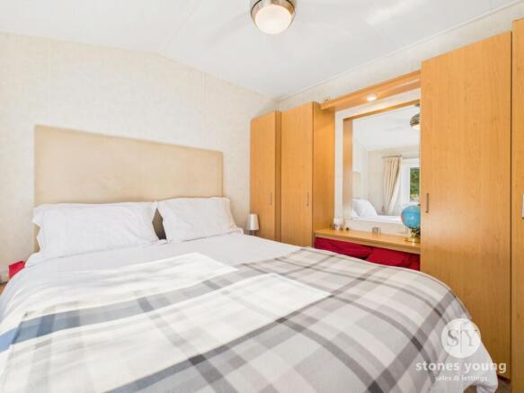 2 bed Park Home for sale Image 10