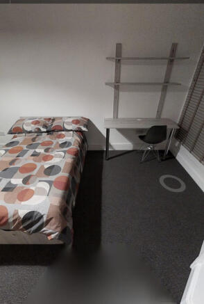 2 bed House to rent Image 5