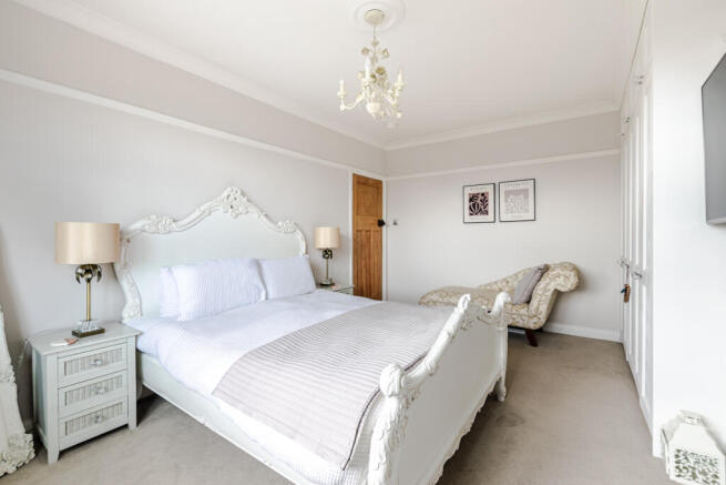bedroom1c