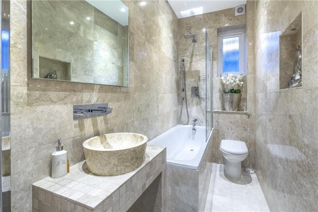 Nw3: Bathroom
