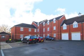 35, Cherry Close, Newbury RG14 1LS