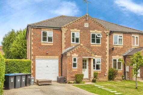 Robin Road, Burgess Hill