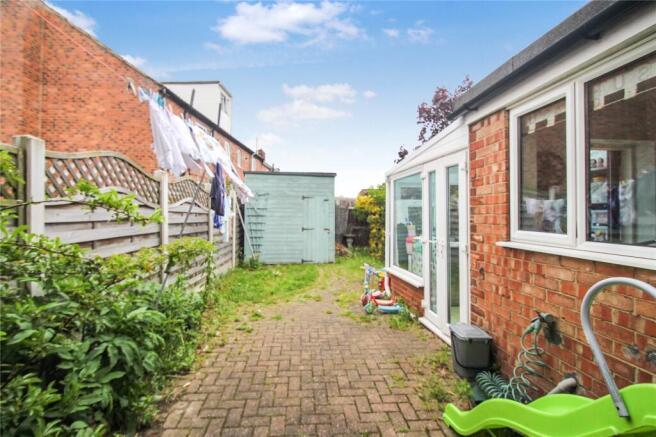 3 bed Terraced for sale Image 11