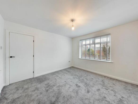 Bedroom 1 (Double)