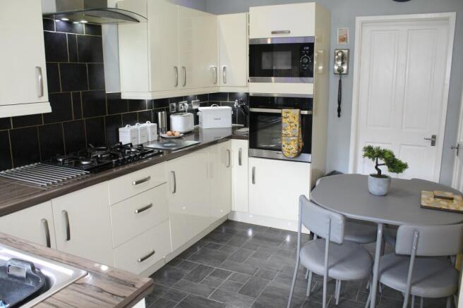 Fitted  Dining Kitchen