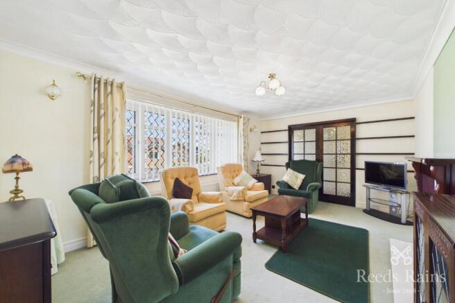 3 bed Bungalow for sale Image 7