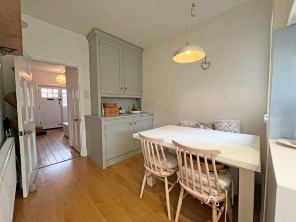 Kitchen Dining Area
