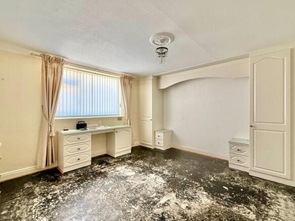 2 bed Cottage for sale Image 11