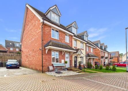 Foresters Drive, Liphook, GU30