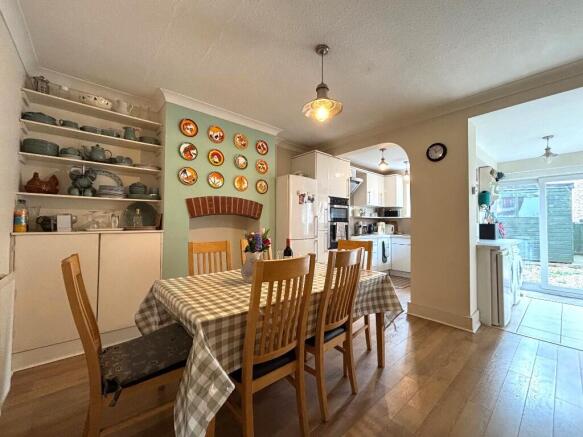 Dining & kitchen