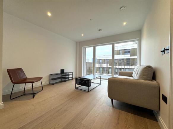 Living Area pic 2.jpeg