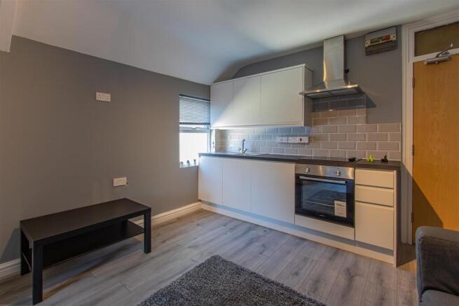 Ninian Road 13, 6-7.jpg