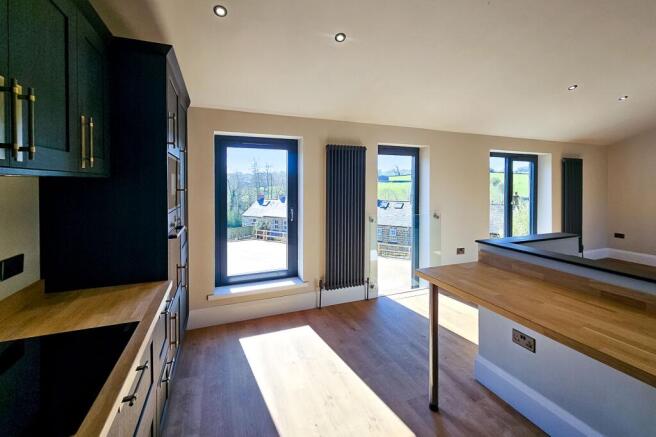2 bed Village House for sale Image 10