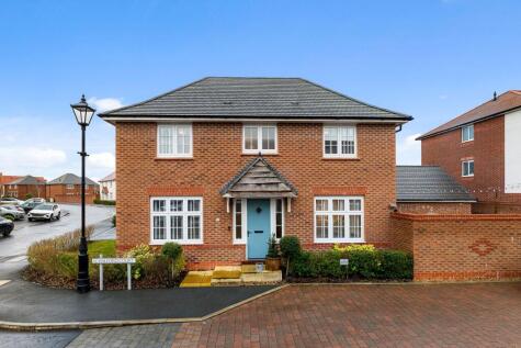 Halford Court, Woodford, SK7