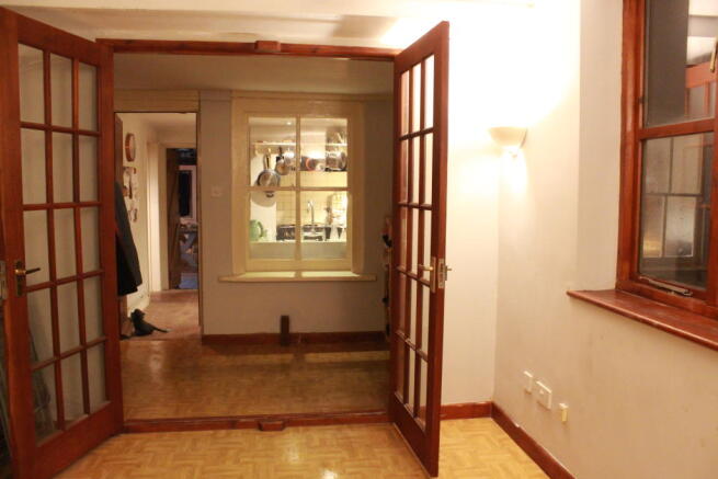 13.Sun Room