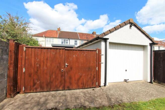 GARAGE.JPG