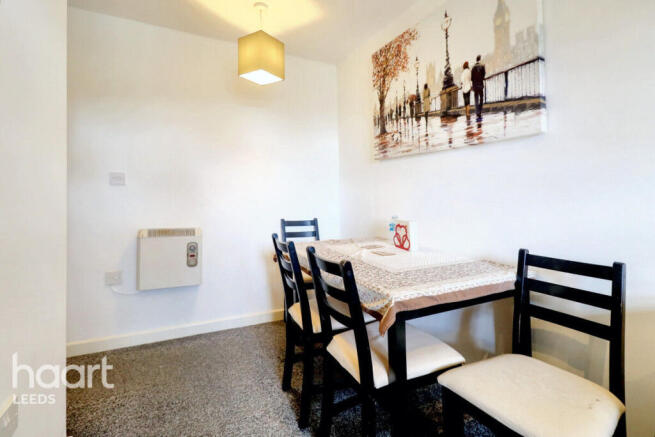 2 bed Apartment for sale Image 5